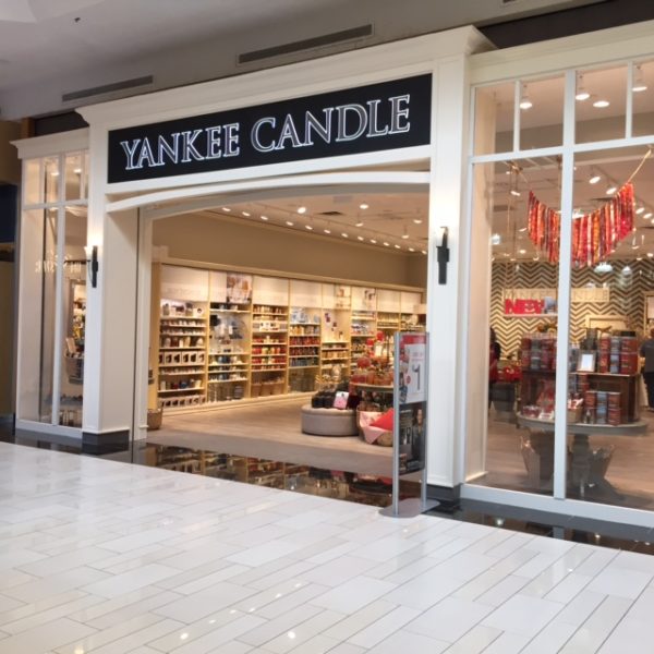 Visit Yankee Candle's Newly Remodeled Store! Holyoke Mall